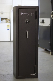 Mechanical lock shop gun safe